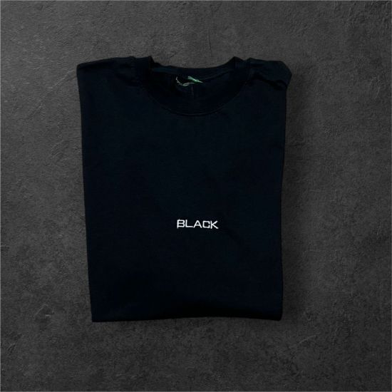 Strabe Black resmi